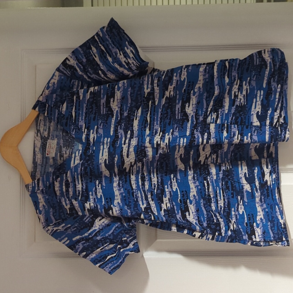 Camo scrub top